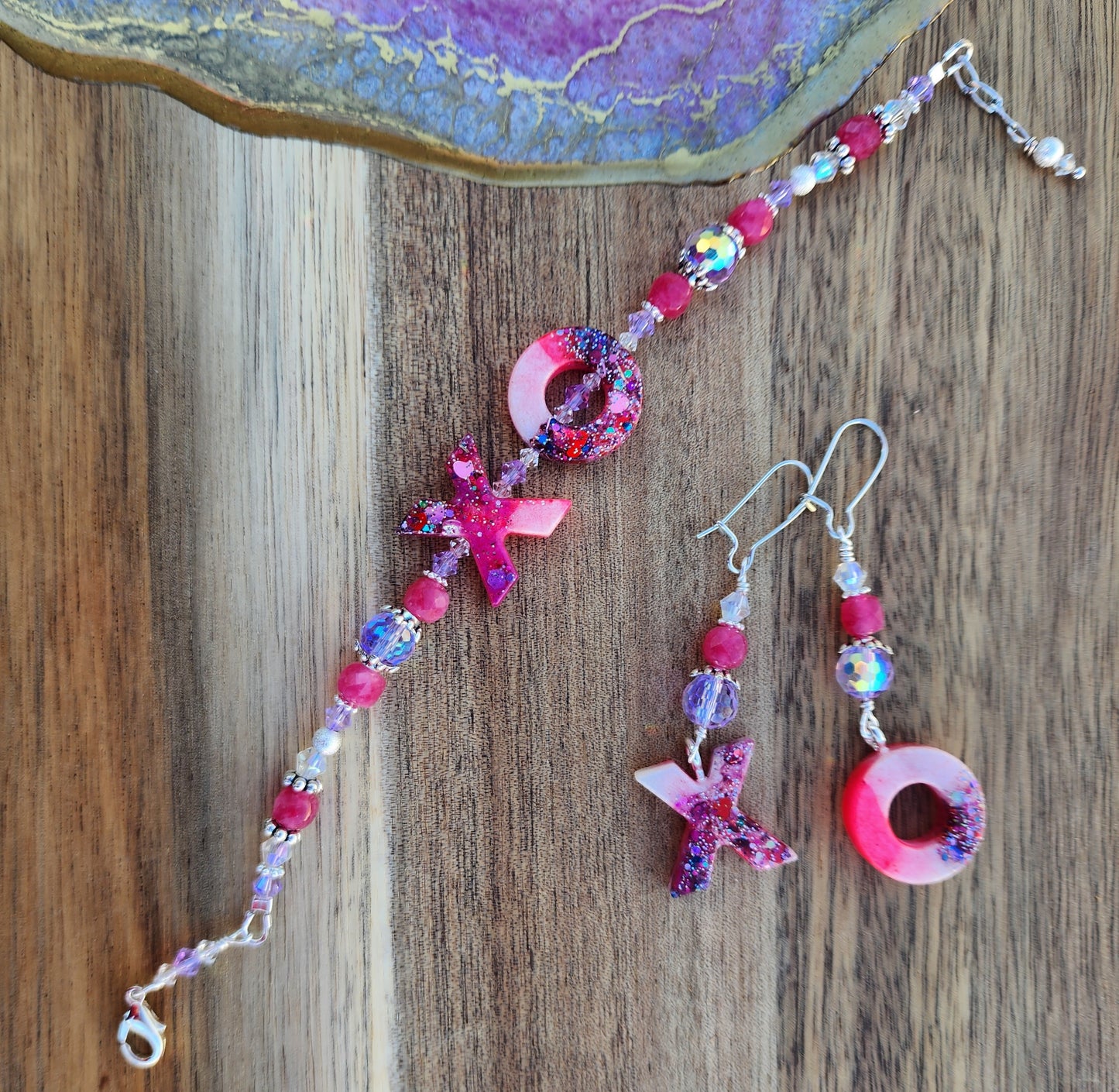 XOXO Earrings & Bracelet